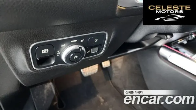 MERCEDES BENZ GLB-Classe X247 GLB250 4MATIC 2020 — photo 17 sur 20