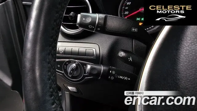 MERCEDES BENZ GLC-Classe X253 GLC220 d 4MATIC Coupé 2018 — photo 18 sur 20