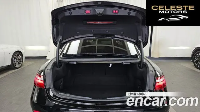 MERCEDES BENZ E-Classe W213 E220d Coupé 2019 — photo 20 sur 26