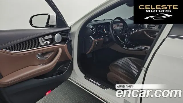 MERCEDES BENZ E-Classe W213 E450 4MATIC Exclusive 2021 — photo 10 sur 20