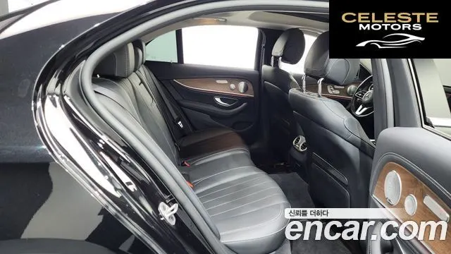 MERCEDES BENZ E-Classe W213 E300 4MATIC Exclusive 2019 — photo 12 sur 20