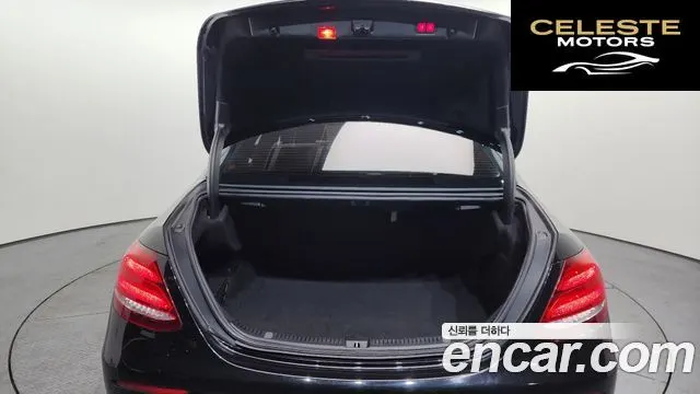 MERCEDES BENZ E-Classe W213 E300 4MATIC Exclusive 2019 — photo 20 sur 20