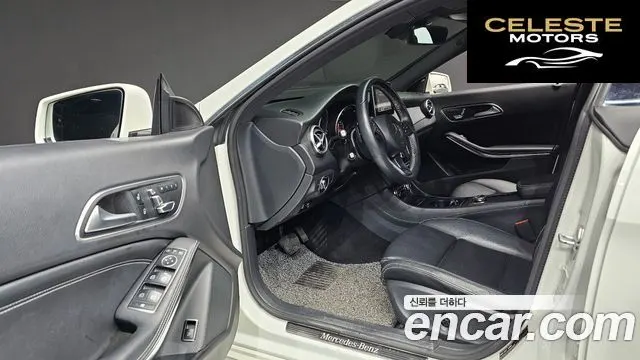 MERCEDES BENZ CLA-Classe C117 CLA250 4MATIC 2017 — photo 10 sur 20
