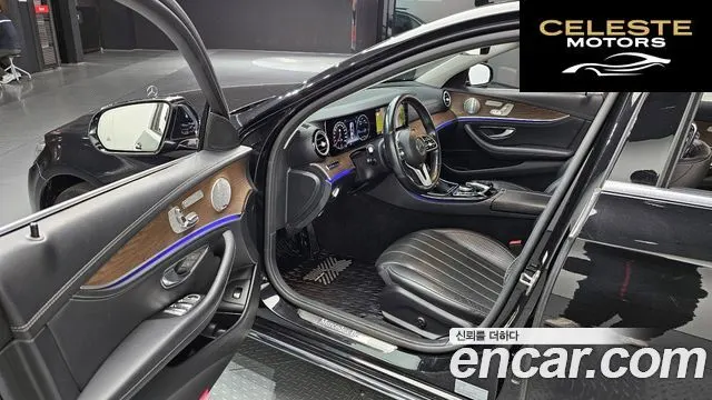 MERCEDES BENZ E-Classe W213 E300 4MATIC Exclusive 2020 — photo 11 sur 20