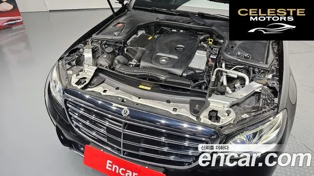 MERCEDES BENZ E-Classe W213 E300 4MATIC Exclusive 2020 — photo 6 sur 20