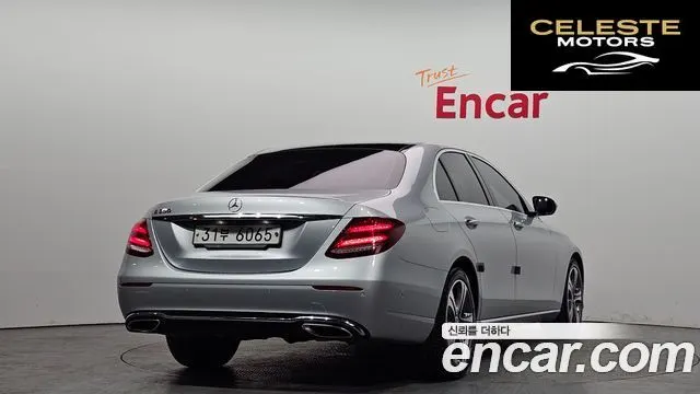 MERCEDES BENZ E-Classe W213 E300 Avantgarde 2019 — photo 2 sur 20