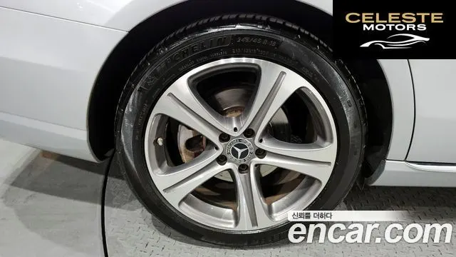 MERCEDES BENZ E-Classe W213 E300 Avantgarde 2019 — photo 5 sur 20