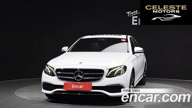 MERCEDES BENZ E-Classe W213 E250 Avantgarde 2020 — photo 3 sur 20