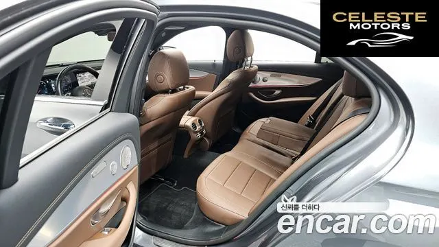 MERCEDES BENZ E-Classe W213 E350 4MATIC Avantgarde 2021 — photo 11 sur 20