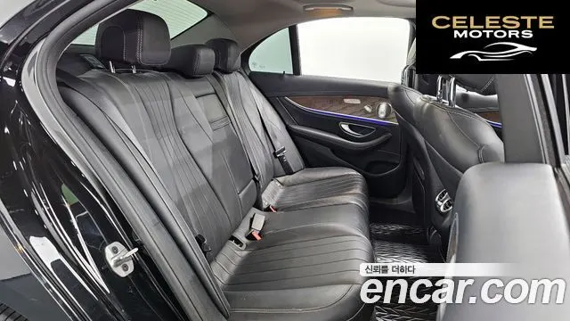 MERCEDES BENZ E-Classe W213 E300 4MATIC Exclusive 2020 — photo 12 sur 20