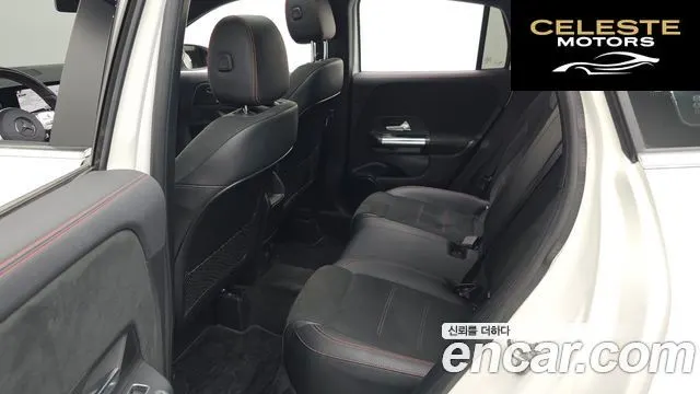 MERCEDES BENZ GLA-Classe H247 GLA250 4MATIC 2021 — photo 12 sur 20