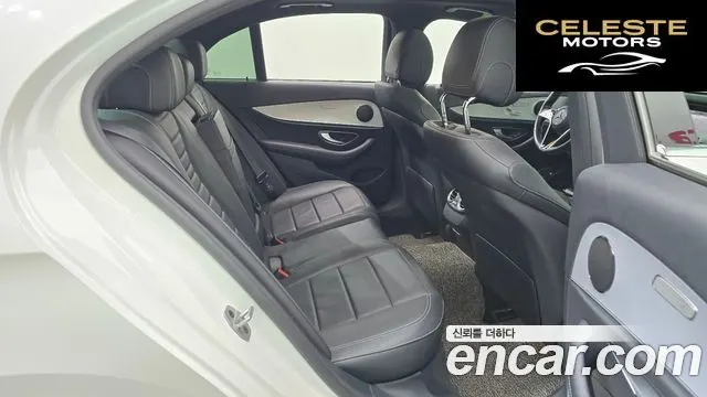MERCEDES BENZ E-Classe W213 E250 Avantgarde 2021 — photo 12 sur 20