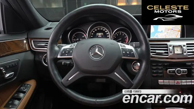 MERCEDES BENZ E-Classe W212 E300 2014 — photo 13 sur 20