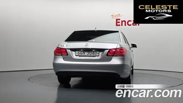 MERCEDES BENZ E-Classe W212 E300 2014 — photo 4 sur 20