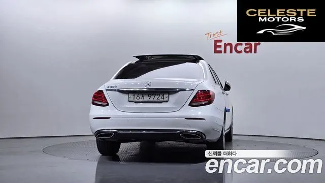 MERCEDES BENZ E-Classe W213 E300 Exclusive 2017 — photo 4 sur 20