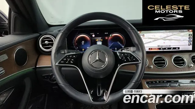 MERCEDES BENZ E-Classe W213 E220d 4MATIC Exclusive 2021 — photo 13 sur 20