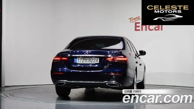 MERCEDES BENZ E-Classe W213 E220d 4MATIC Exclusive 2021 — photo 4 sur 20