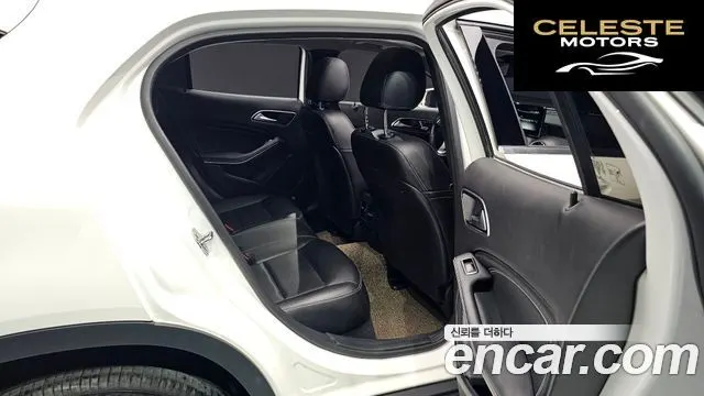 MERCEDES BENZ GLA-Classe X156 GLA220 Premium 2019 — photo 11 sur 20