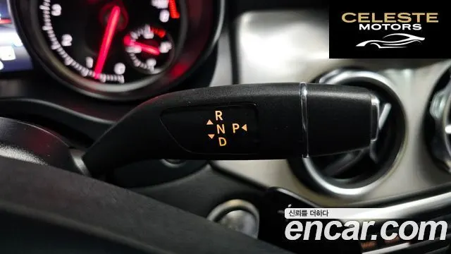 MERCEDES BENZ GLA-Classe X156 GLA220 Premium 2019 — photo 9 sur 20