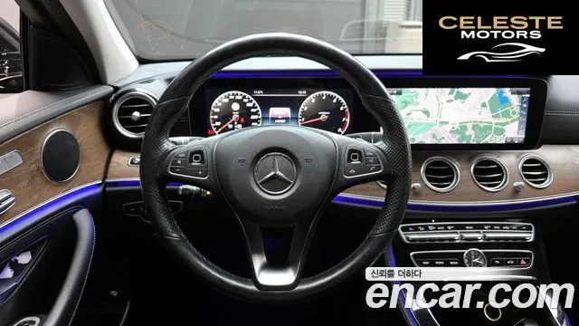 MERCEDES BENZ E-Classe W213 E300 Exclusive 2017 — photo 13 sur 20