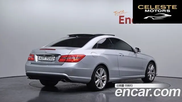 MERCEDES BENZ E-Classe W212 E350 Coupé 2013 — photo 2 sur 20