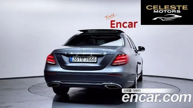 MERCEDES BENZ E-Classe W213 E300 4MATIC Exclusive 2017 — photo 4 sur 20