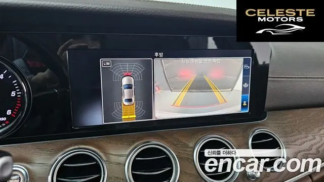 MERCEDES BENZ E-Classe W213 E220d Exclusive 2019 — photo 15 sur 20