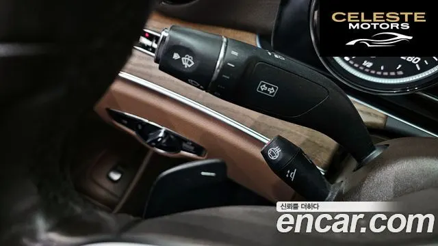 MERCEDES BENZ E-Classe W213 E220d Exclusive 2019 — photo 17 sur 20