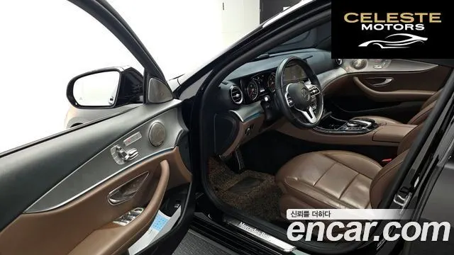 MERCEDES BENZ E-Classe W213 E250 Avantgarde 2020 — photo 10 sur 20