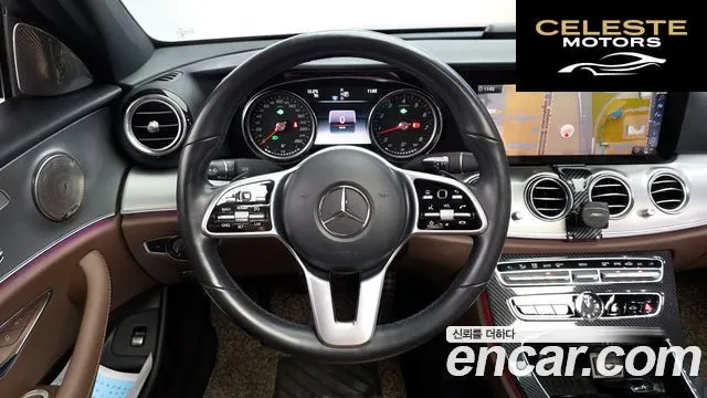 MERCEDES BENZ E-Classe W213 E250 Avantgarde 2020 — photo 13 sur 20
