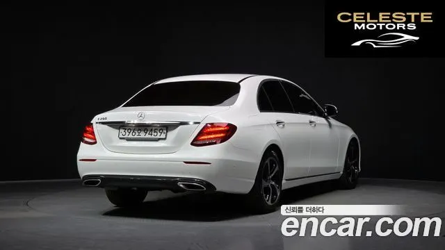 MERCEDES BENZ E-Classe W213 E250 Avantgarde 2020 — photo 2 sur 20