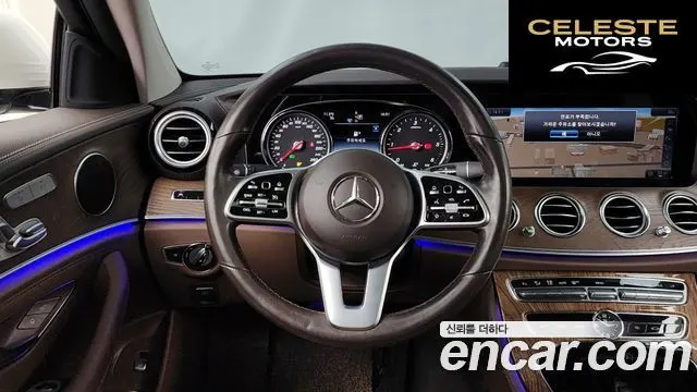 MERCEDES BENZ E-Classe W213 E220d Exclusive 2019 — photo 13 sur 20
