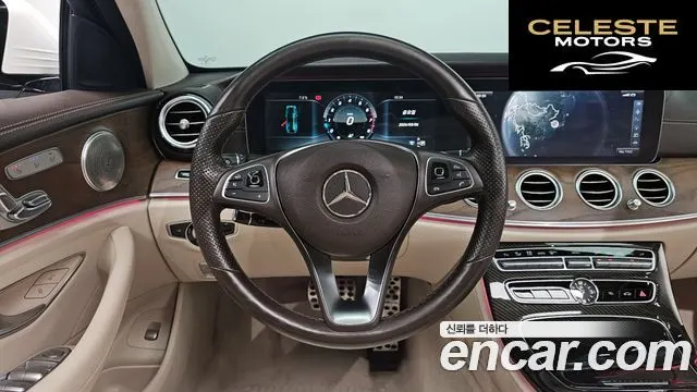 MERCEDES BENZ E-Classe W213 E300 4MATIC Exclusive 2017 — photo 13 sur 20