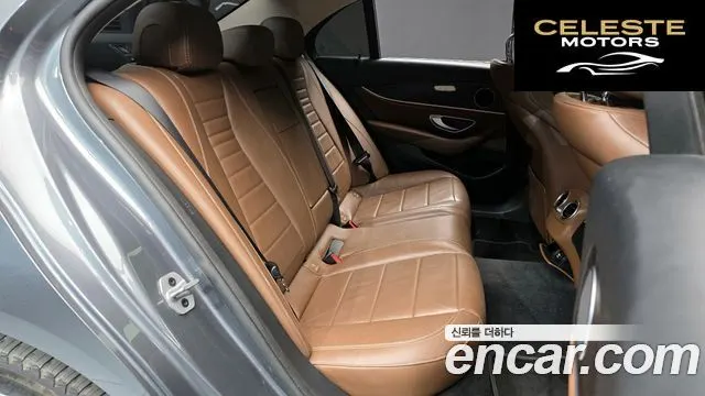 MERCEDES BENZ E-Classe W213 E220d Avantgarde 2019 — photo 12 sur 20