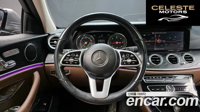 MERCEDES BENZ E-Classe W213 E220d Avantgarde 2019 — photo 13 sur 20
