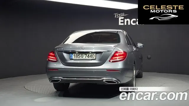 MERCEDES BENZ E-Classe W213 E220d Avantgarde 2019 — photo 4 sur 20