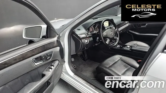 MERCEDES BENZ E-Classe W212 E350 2011 — photo 11 sur 26
