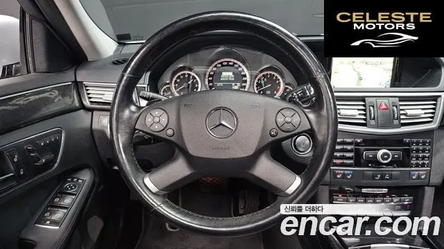 MERCEDES BENZ E-Classe W212 E350 2011 — photo 13 sur 26