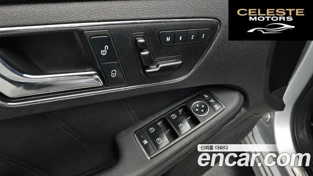 MERCEDES BENZ E-Classe W212 E350 2011 — photo 17 sur 26