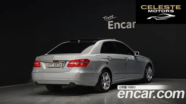 MERCEDES BENZ E-Classe W212 E350 2011 — photo 2 sur 26