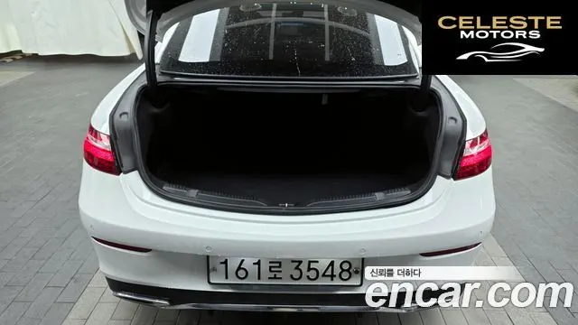 MERCEDES BENZ E-Classe W213 E220d Coupé 2017 — photo 20 sur 20