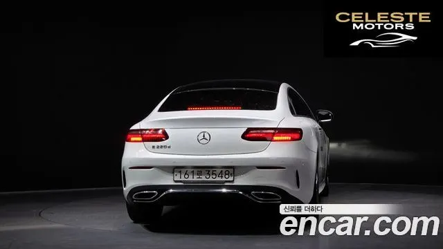 MERCEDES BENZ E-Classe W213 E220d Coupé 2017 — photo 4 sur 20