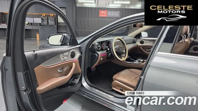 MERCEDES BENZ E-Classe W213 E200 Avantgarde 2018 — photo 10 sur 20