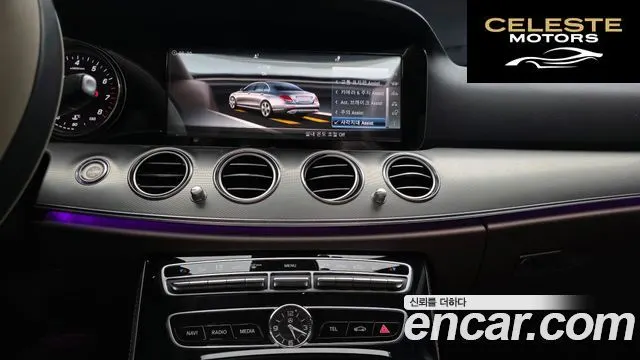 MERCEDES BENZ E-Classe W213 E200 Avantgarde 2018 — photo 13 sur 20