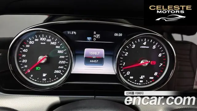 MERCEDES BENZ E-Classe W213 E200 Avantgarde 2018 — photo 7 sur 20