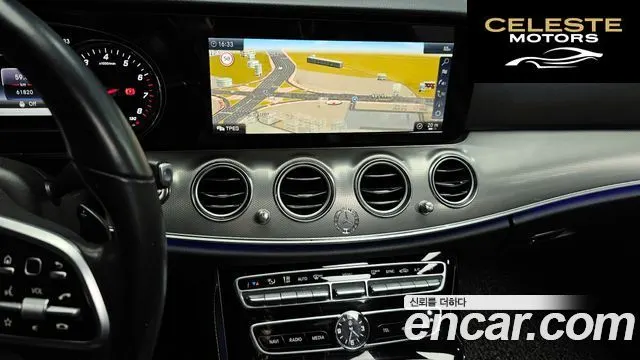 MERCEDES BENZ E-Classe W213 E300 Avantgarde 2019 — photo 13 sur 20