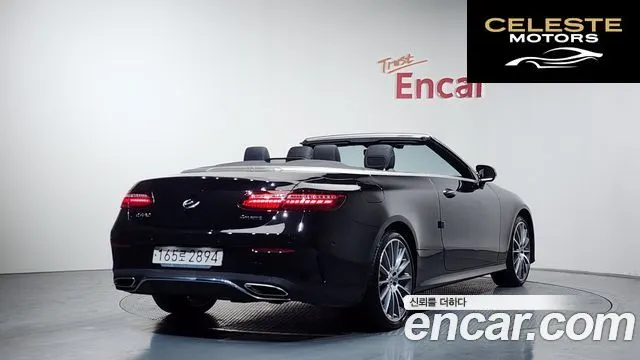 MERCEDES BENZ E-Classe W213 E450 4MATIC Cabriolet 2021 — photo 2 sur 26