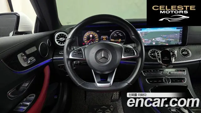 MERCEDES BENZ E-Classe W213 E220d Coupé 2017 — photo 13 sur 20