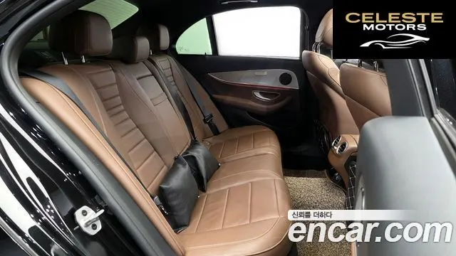 MERCEDES BENZ E-Classe W213 E250 Avantgarde 2020 — photo 12 sur 20