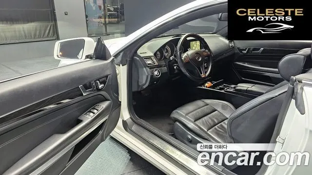 MERCEDES BENZ E-Classe W212 E200 Coupé 2017 — photo 11 sur 20
